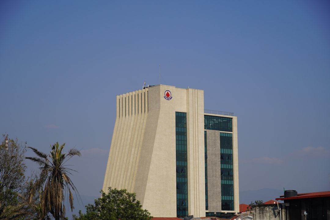 1. LLM運用自動化が開発効率を劇的に向上! (unsplash)